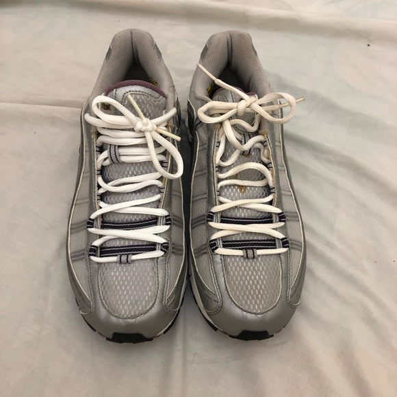 Purple and silver Reebok hexride sneakers! Size mens 9. - Picture 3 of 8